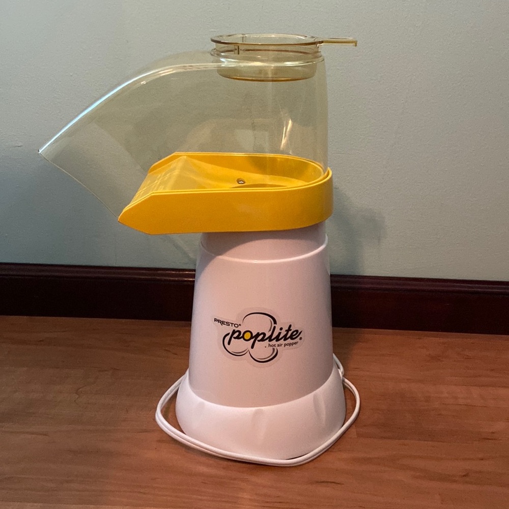 Presto PopLite hot air popper Popcorn Maker